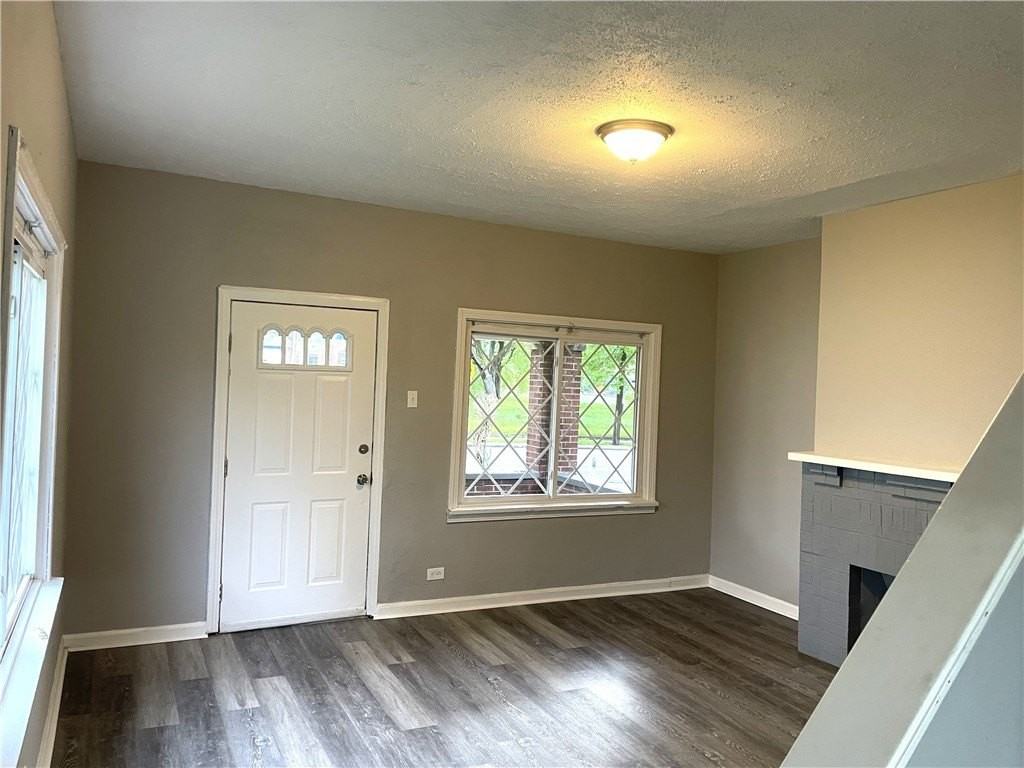 4008 4th Ave - Photo 4 of 30