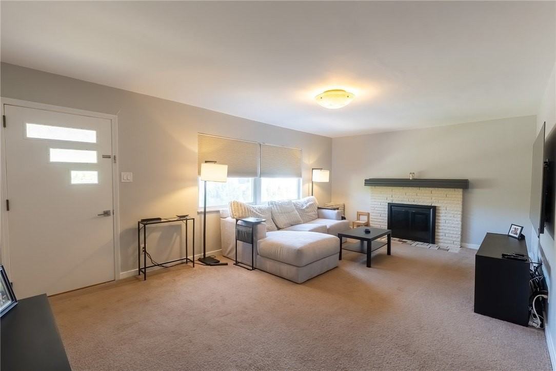 351 Locust St - Photo 3 of 26