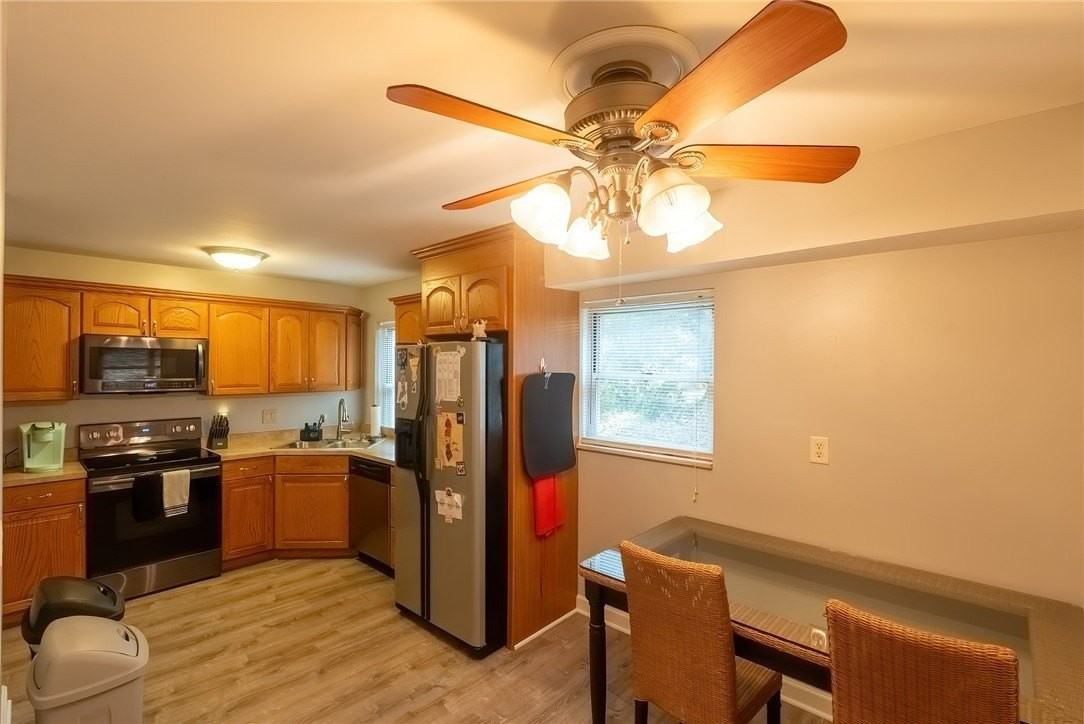 351 Locust St - Photo 5 of 26