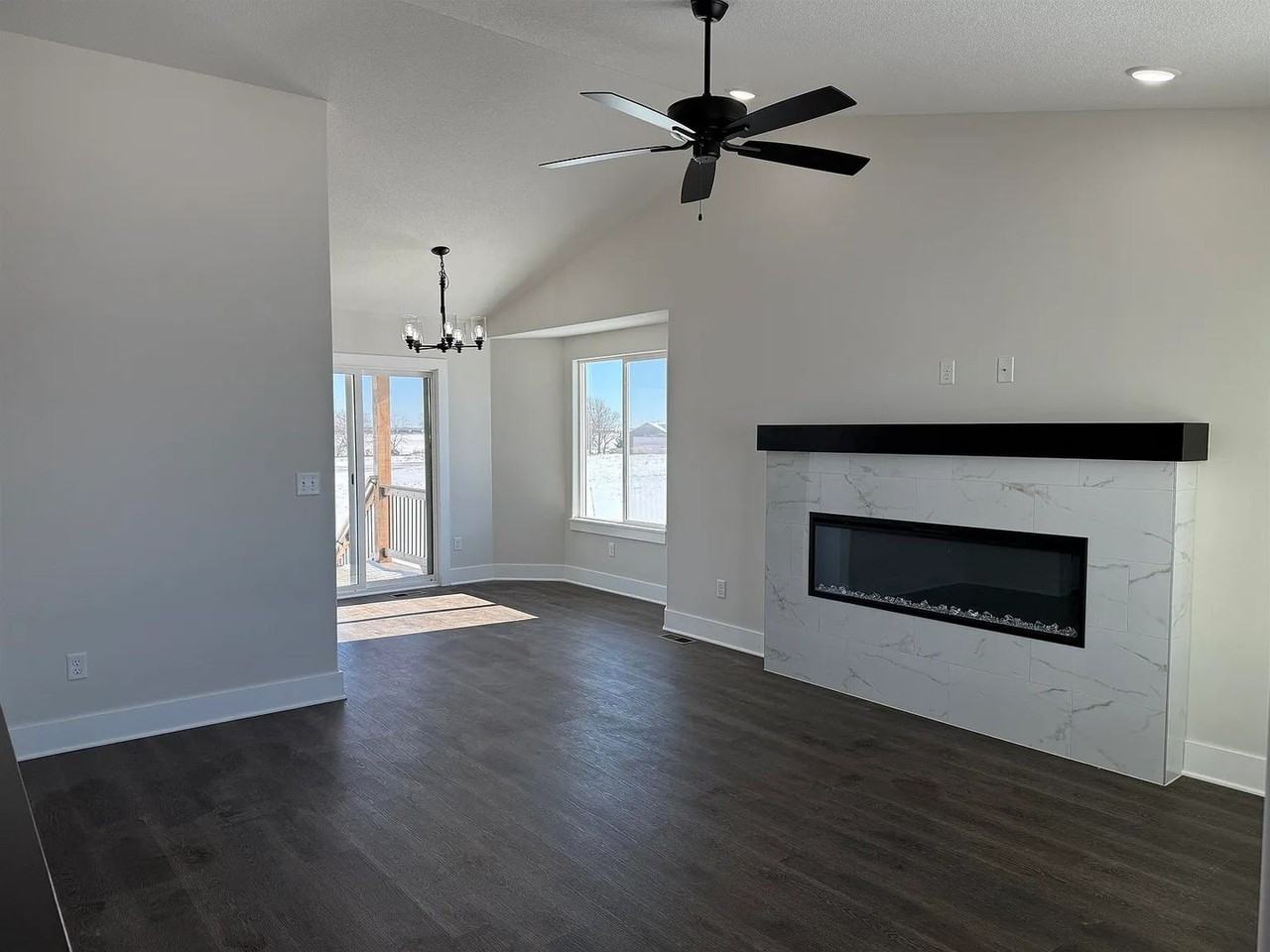 5301 W 42nd St S - Photo 6 of 20