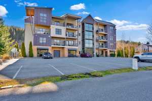 featured image of 834 Mckinley Ave #1