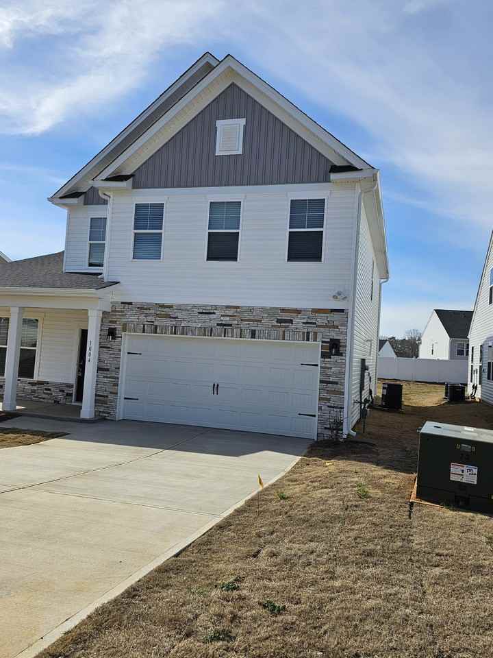 1004 Maridian St #1 - Photo 2 of 30