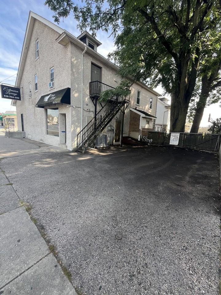 6550 Market St #1 - Photo 6 of 10