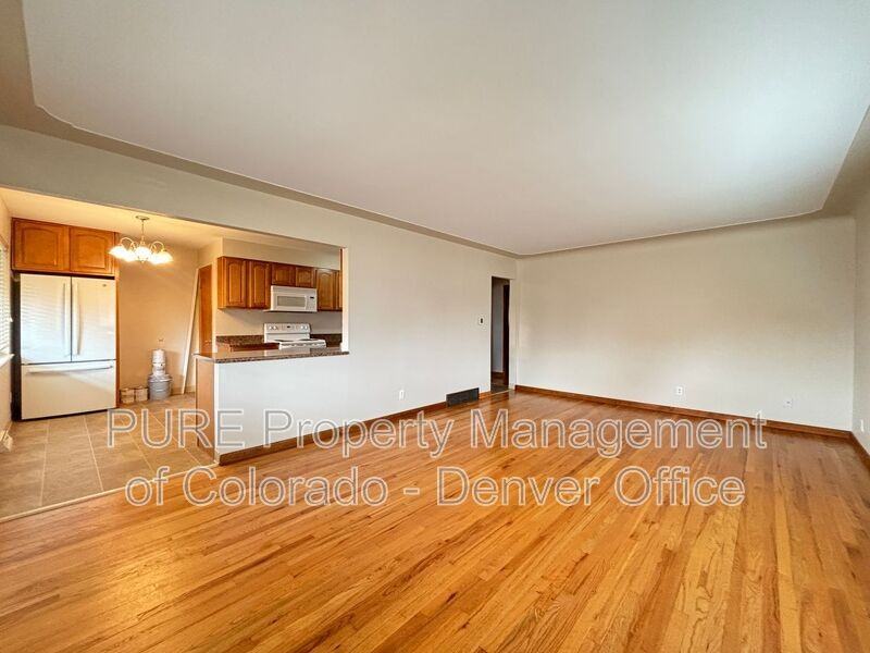 3900 Yarrow St - Photo 3 of 20