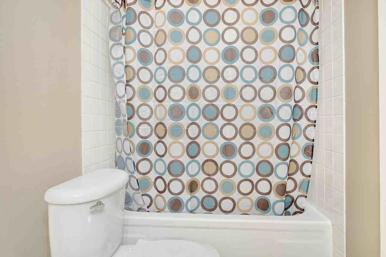 4724 S Vincennes Ave403 #403 - Photo 7 of 26