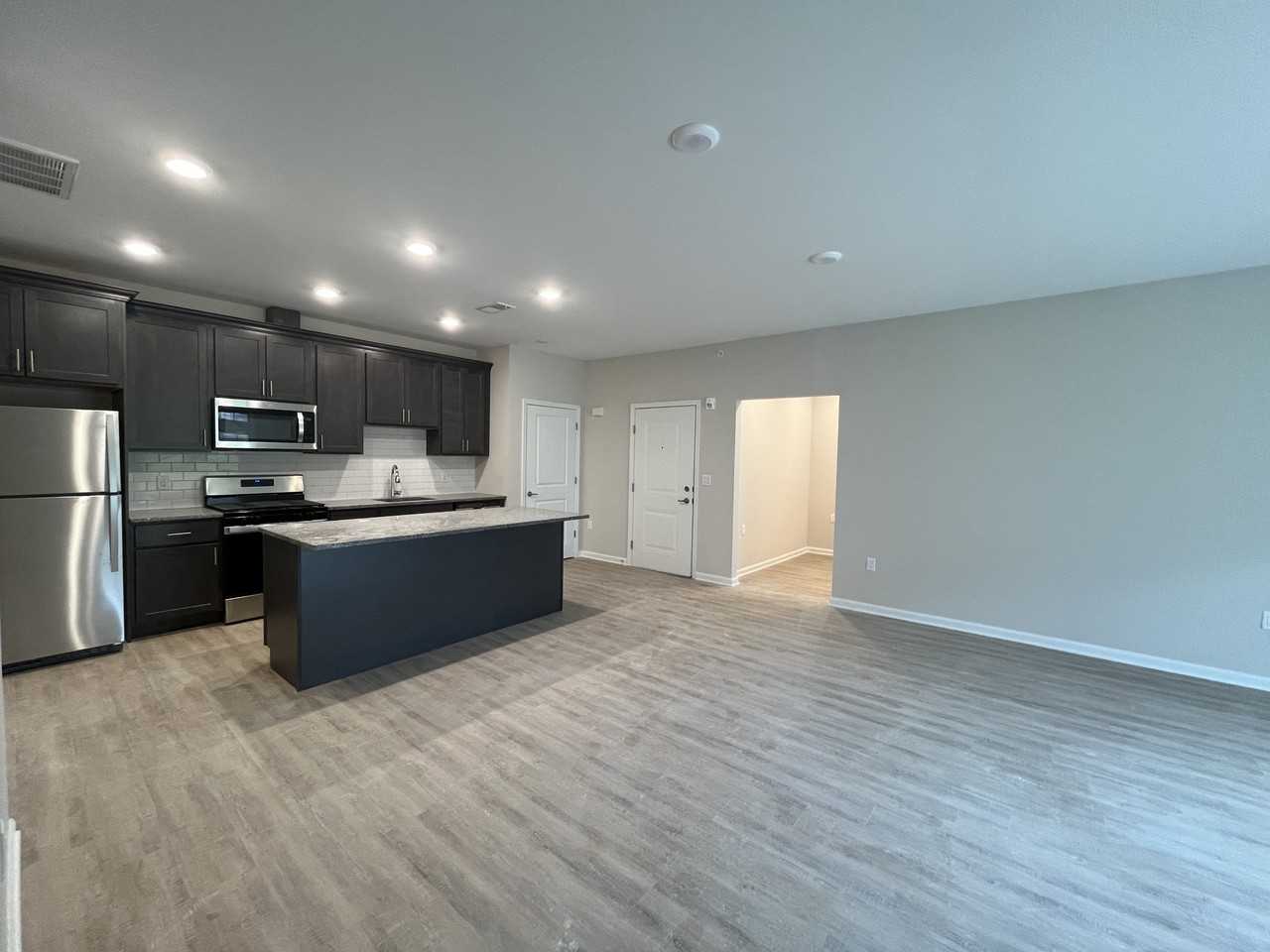 100 Tower Ridge CircleApartment 122 #122 - Photo 2 of 16