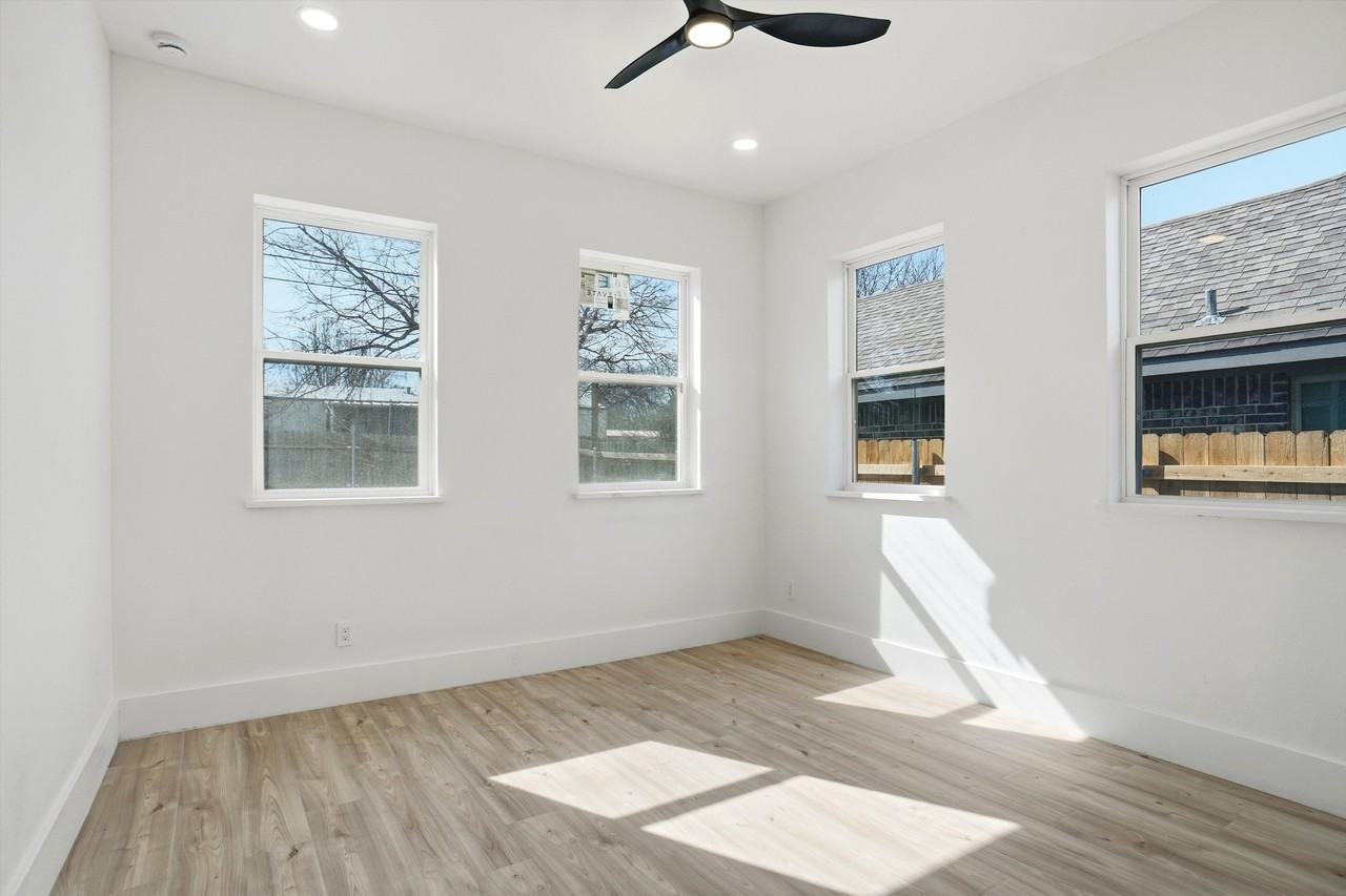 128 Cedar St #1 - Photo 6 of 26