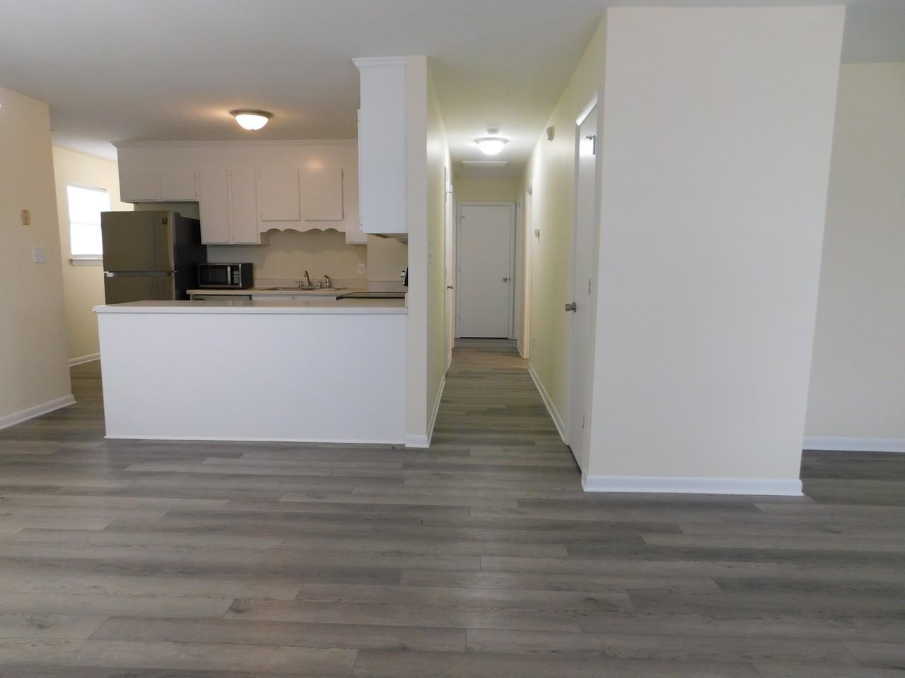 416 E 19th St #1 - Photo 4 of 20