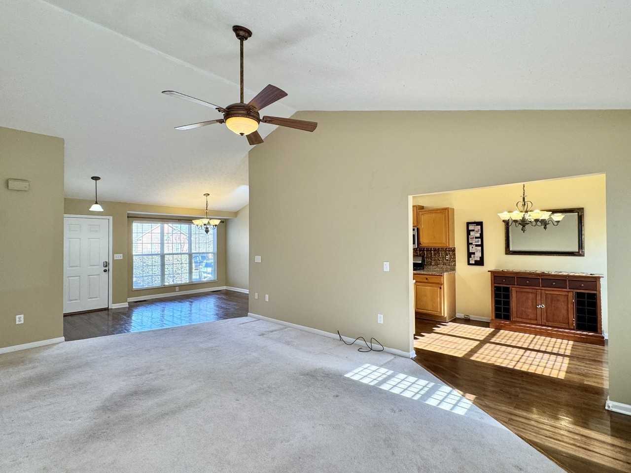 174 Depew Dr #1 - Photo 4 of 25