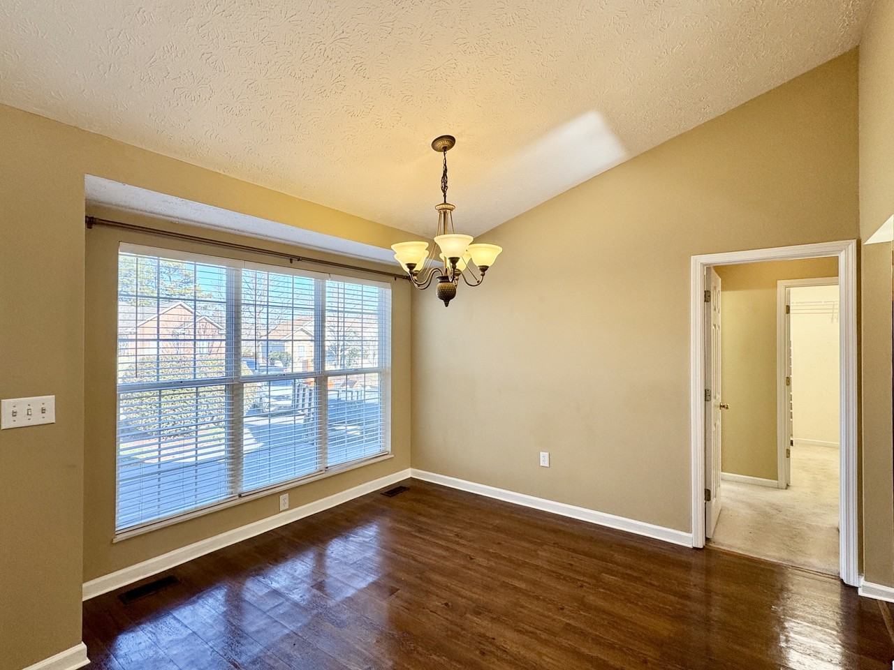 174 Depew Dr #1 - Photo 5 of 25