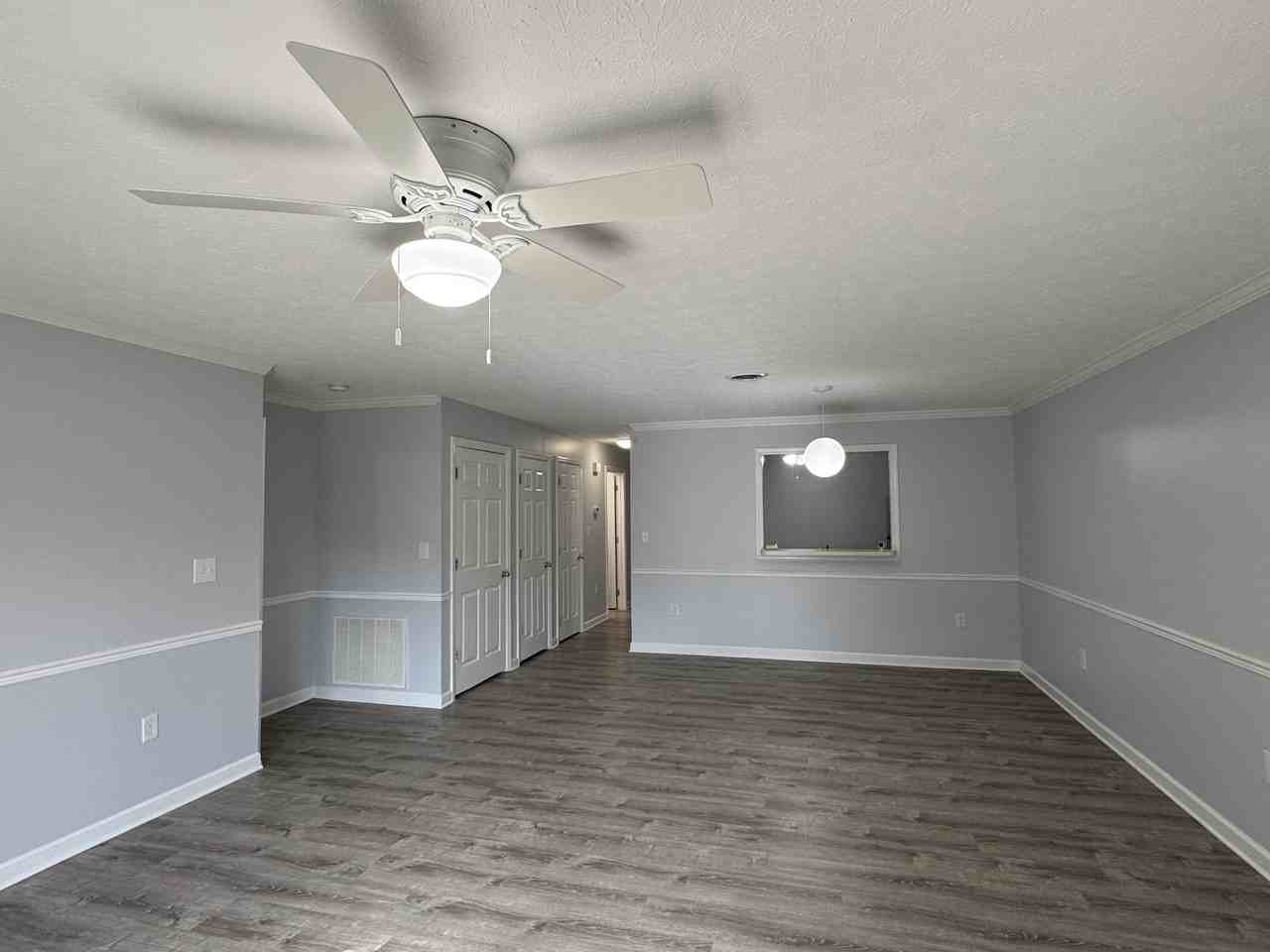 103 Pinewood Dr #1 - Photo 4 of 17