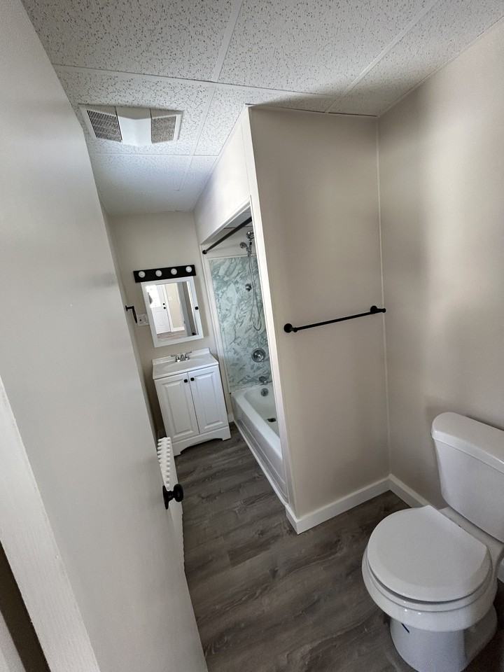 148 Hamilton St #1 - Photo 6 of 6