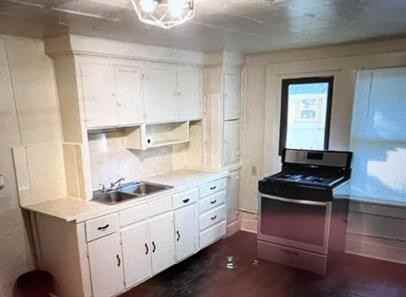 427 Bower St #1 - Photo 3 of 7