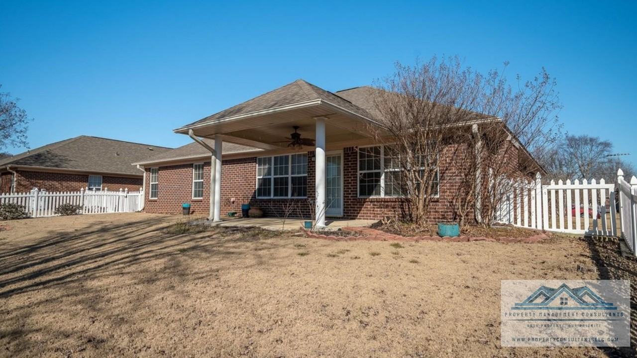 5002 Blakemore Dr Se #1 - Photo 4 of 30