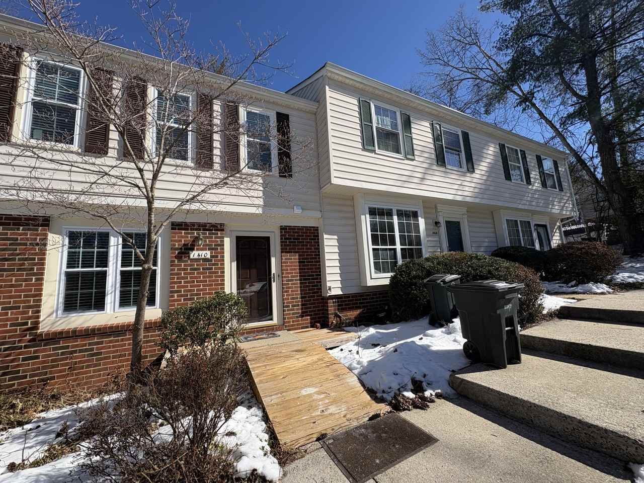 1410 Ashbourne Dr #1 - Photo 3 of 30