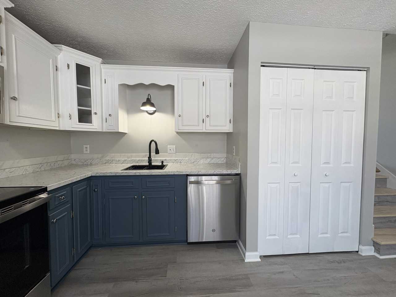 1410 Ashbourne Dr #1 - Photo 7 of 30