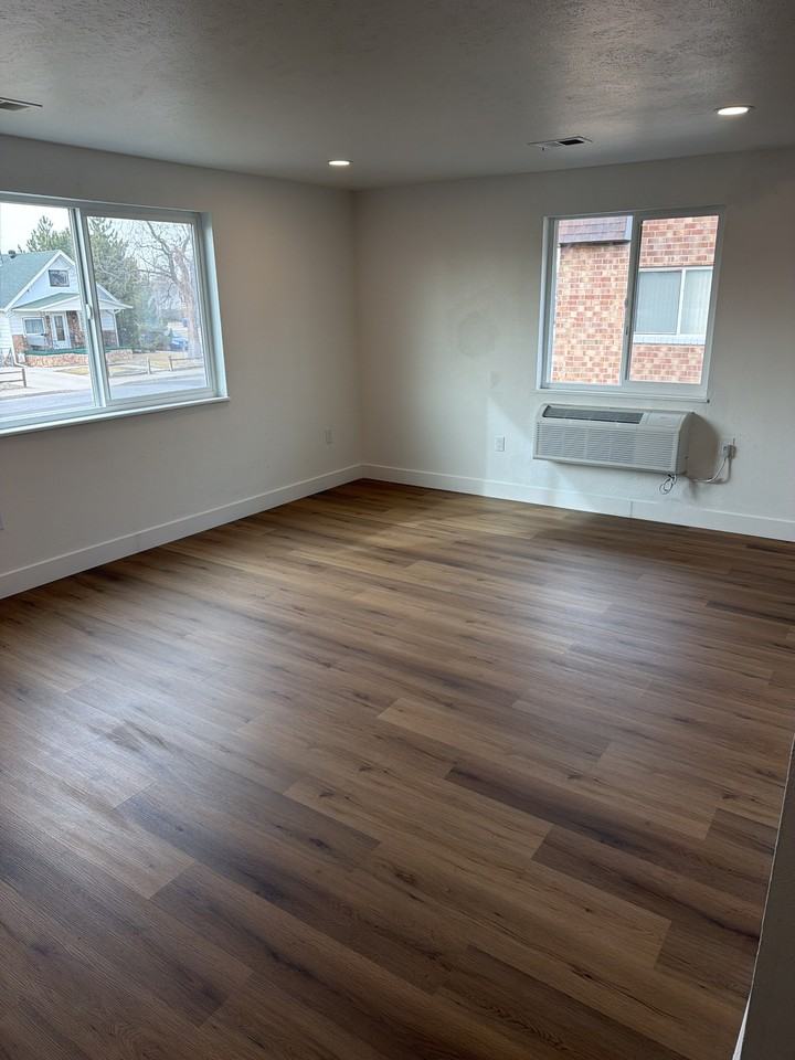 414 S 7th Ave #414 - Photo 6 of 11