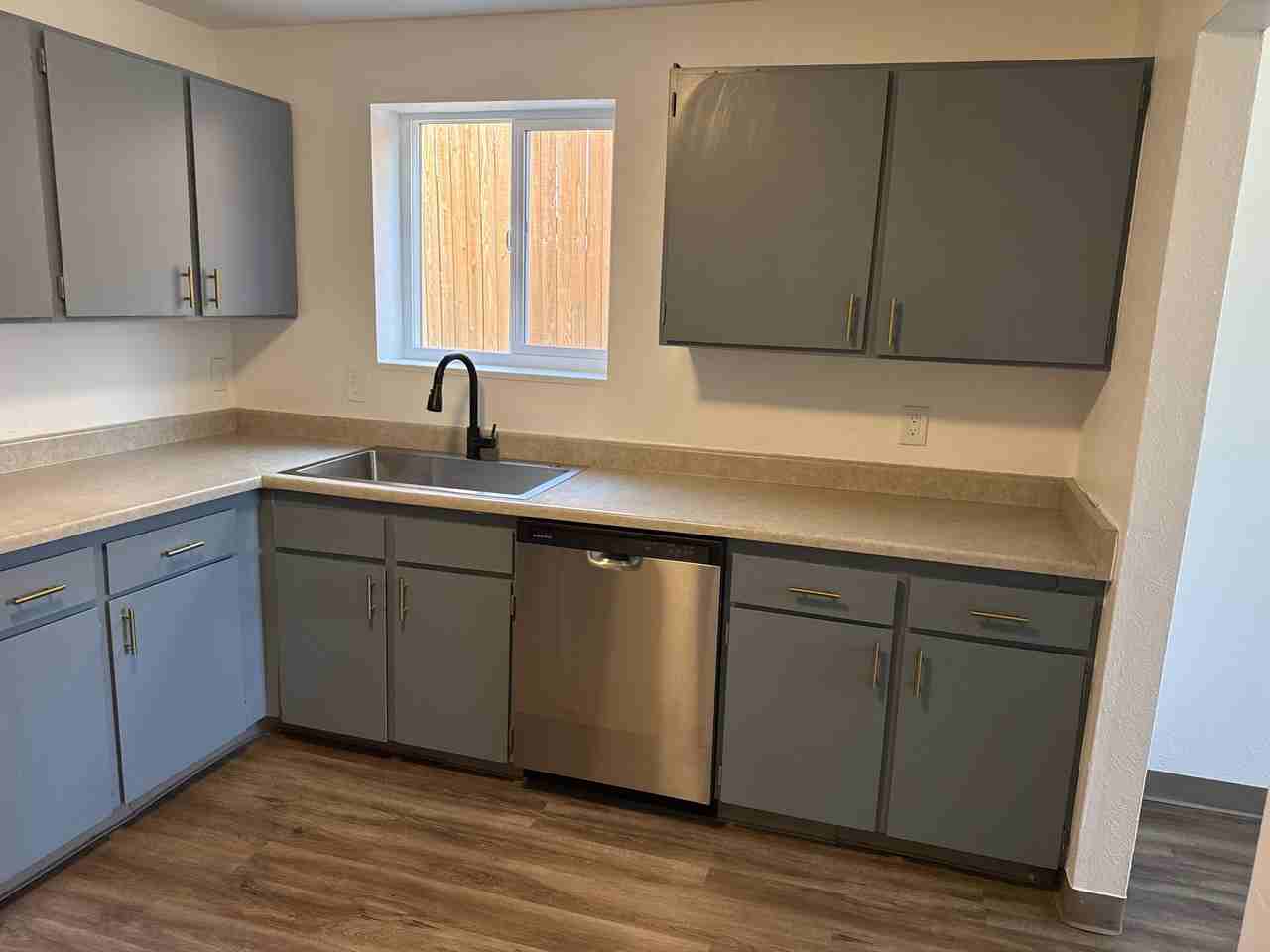 418 S 7th Ave #418 - Photo 2 of 20