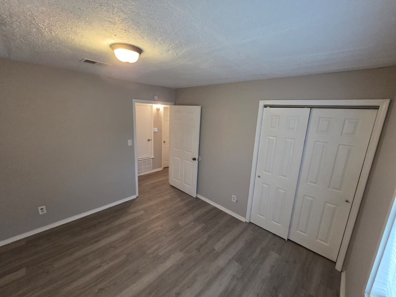 1352 Dianne Dr #1 - Photo 2 of 10