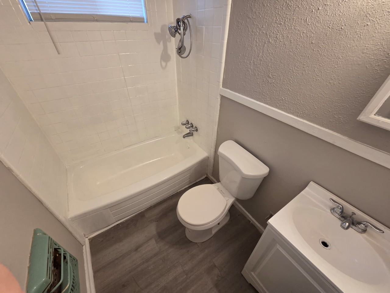 1352 Dianne Dr #1 - Photo 5 of 10