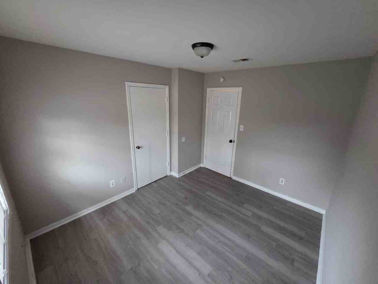 1352 Dianne Dr #1 - Photo 6 of 10