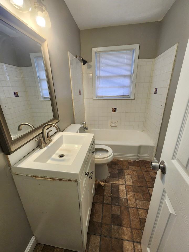 4220 40th Ct N #1 - Photo 4 of 7