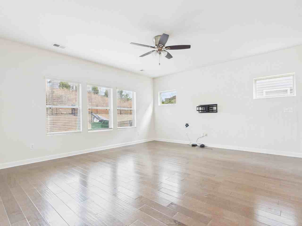 3941 Woodland View Dr #1 - Photo 6 of 26