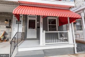 featured image of 609 E Madison St #1