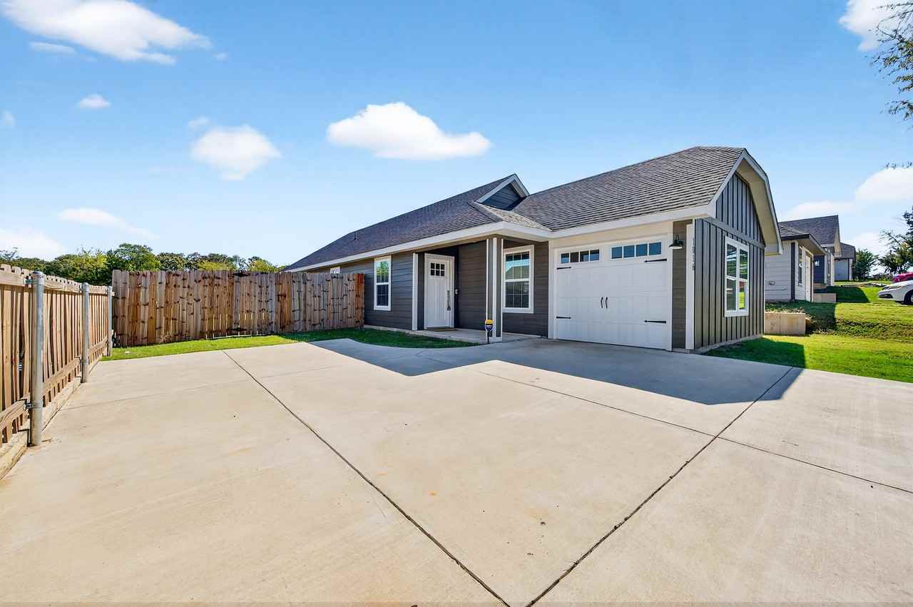 1016 Ray Dr #1 - Photo 2 of 19