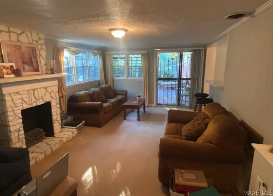 1394 Avalon Ln #1 - Photo 2 of 10