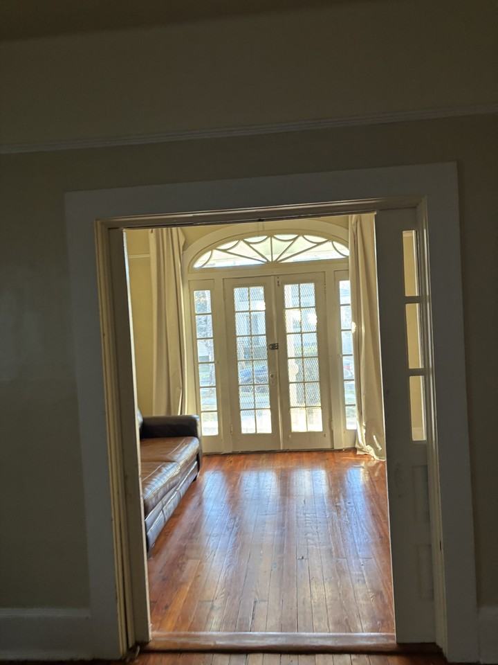 1133 Fern St #1-2 - Photo 2 of 4