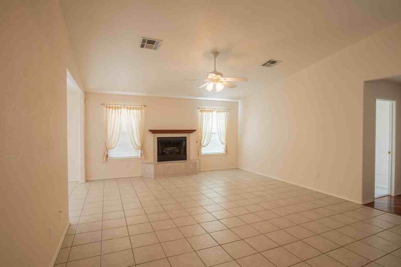 3916 Tiger Woods Dr #1 - Photo 5 of 23