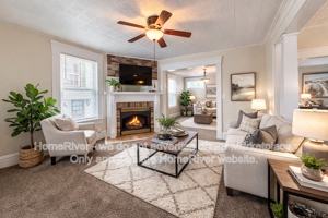 featured image of 925 Winslow Ave