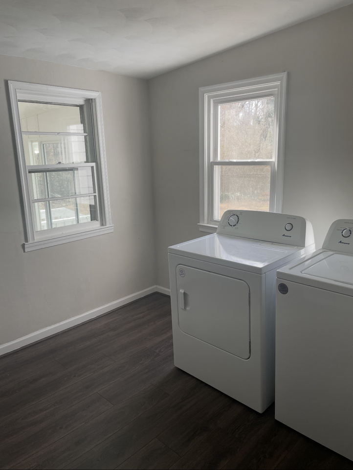 2221 Florida Ave #1 - Photo 5 of 9