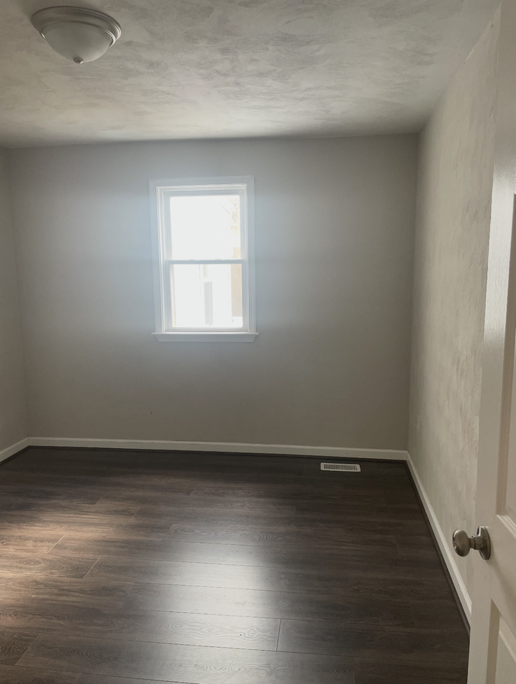 2221 Florida Ave #1 - Photo 6 of 9