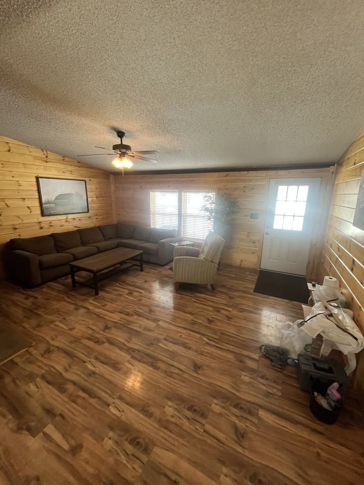 12 Ray Dr #1 - Photo 5 of 33