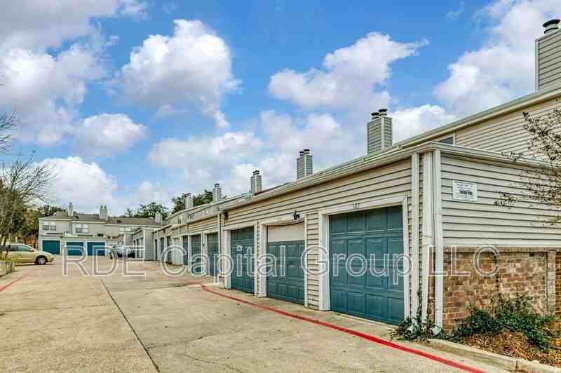 1421 Weiler Blvd - Photo 3 of 16