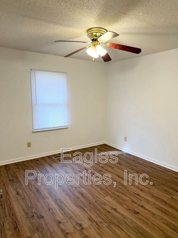 1400A Clingman St - Photo 5 of 10