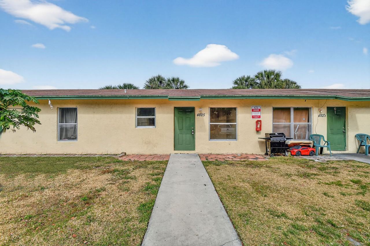 4817 Serafica Dr #4825 - Photo 2 of 40