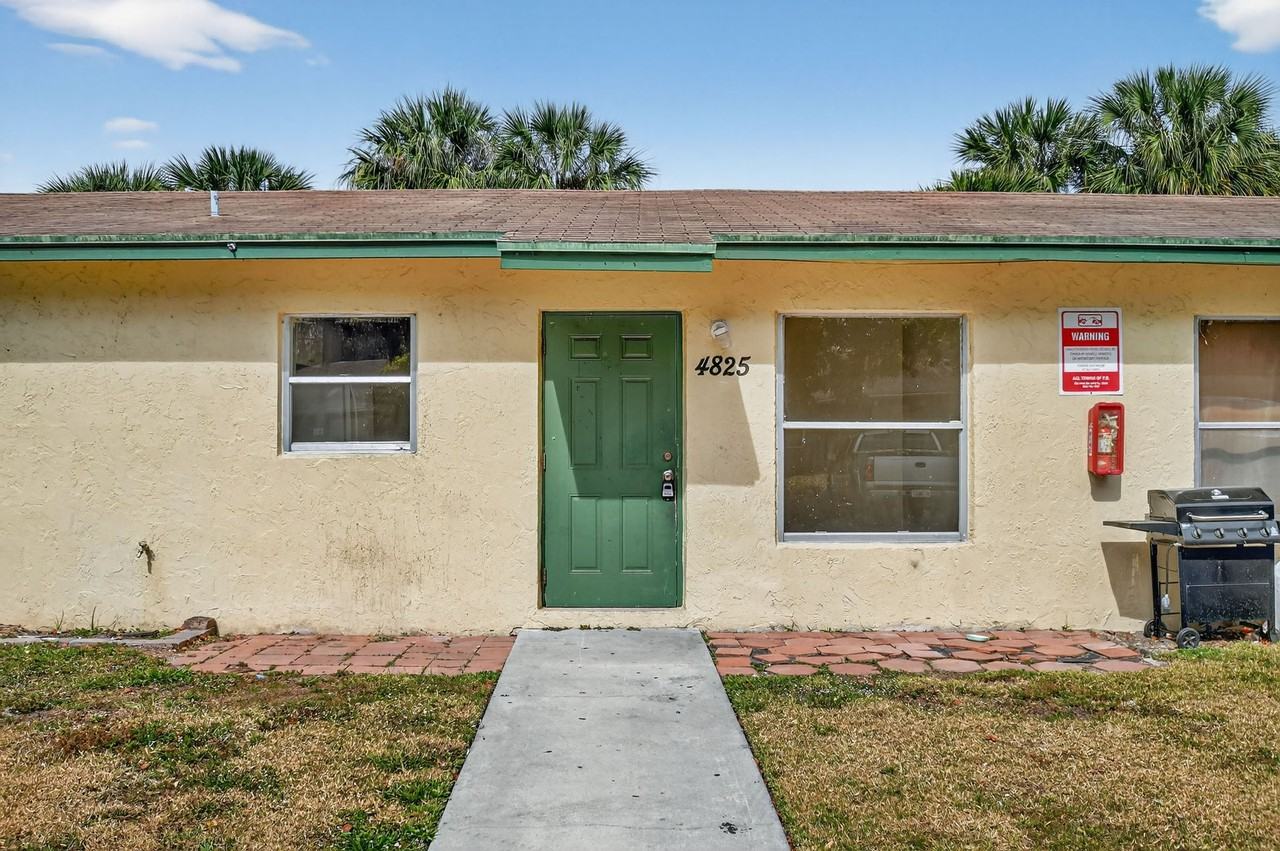 4817 Serafica Dr #4825 - Photo 3 of 40