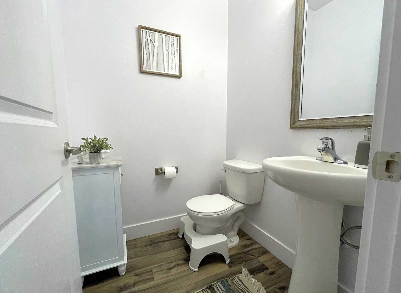 1766 W Dalmeny Way #1 - Photo 6 of 19