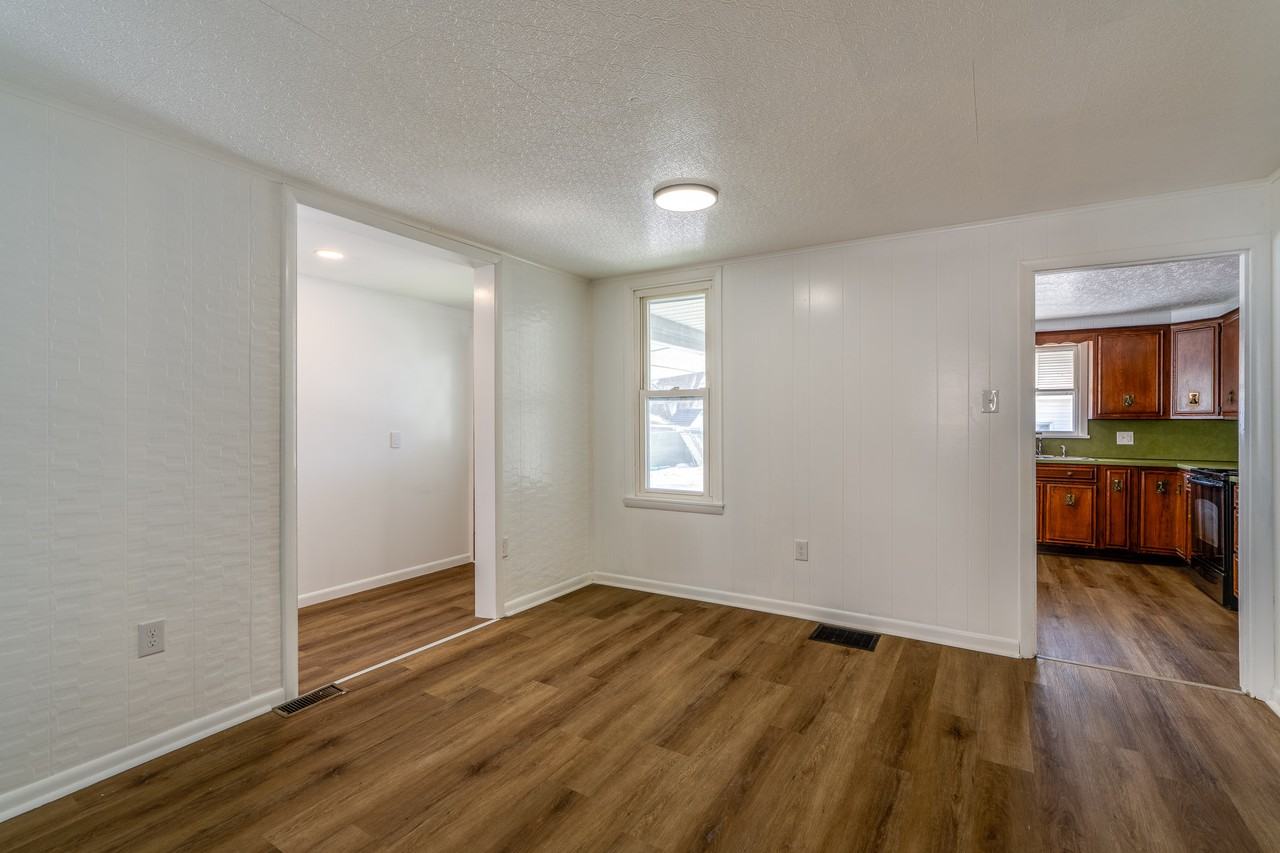 214 Mifflin St #1 - Photo 3 of 18