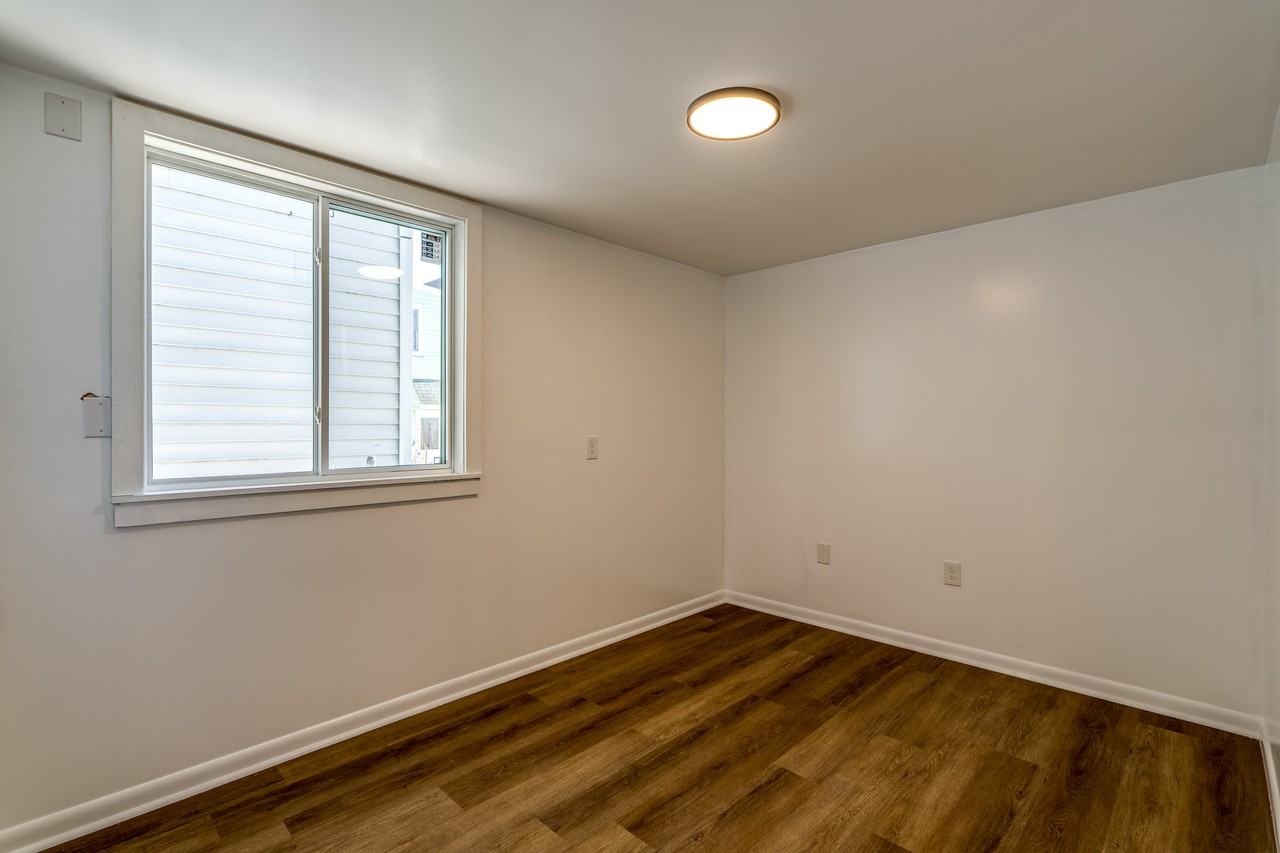 214 Mifflin St #1 - Photo 7 of 18