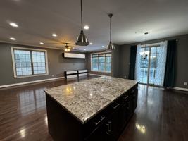 featured image of 4 Stonehaven Cir #1