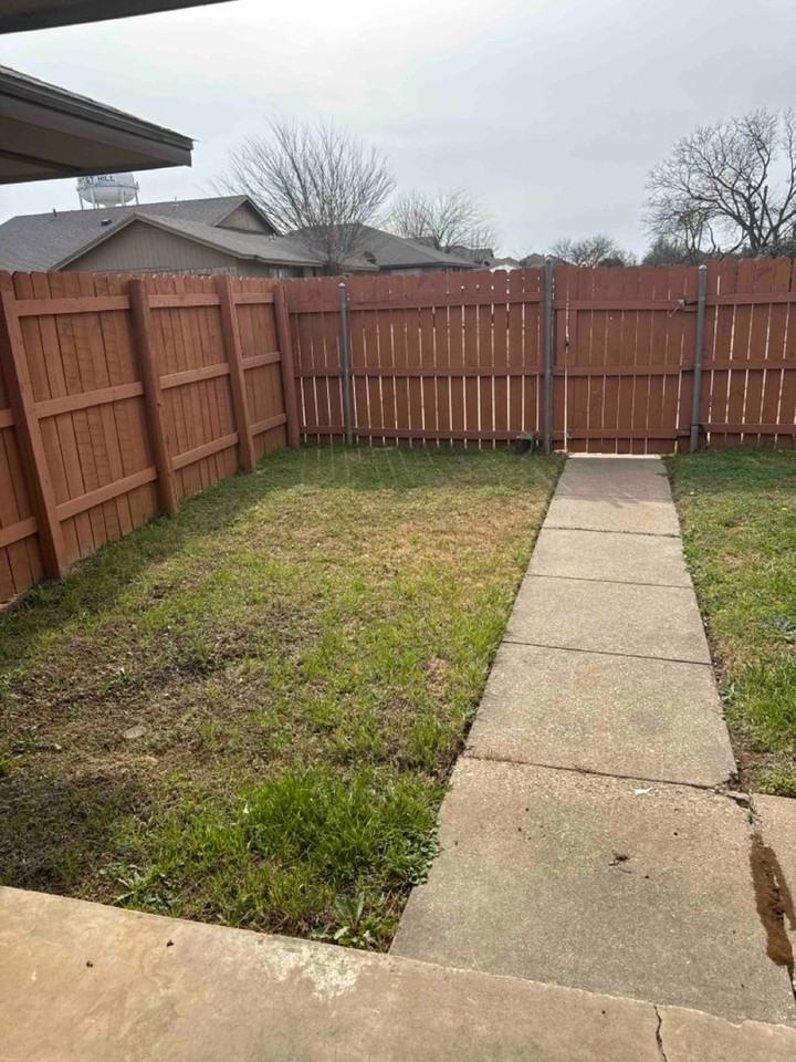 3332 Heritage Ln - Photo 3 of 16