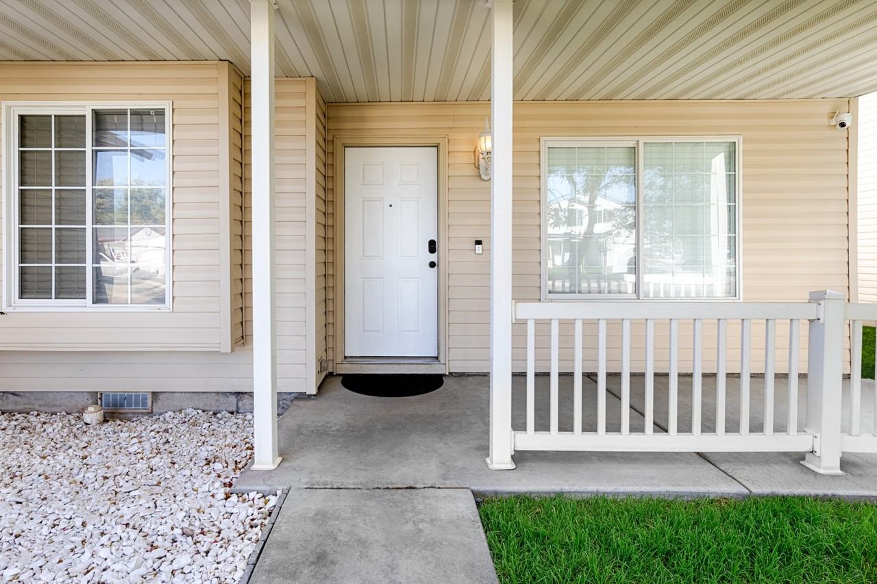 14229 Shenandoah St #1 - Photo 3 of 50