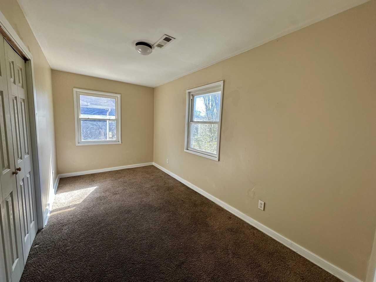 408 Midway St #1 - Photo 7 of 9