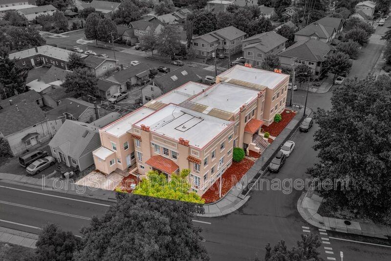 1745 Nw Jackson Ave #5 - Photo 3 of 19