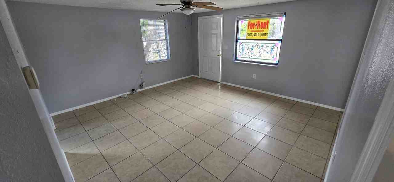 716B 60th Avenue Ter W #716B - Photo 3 of 12