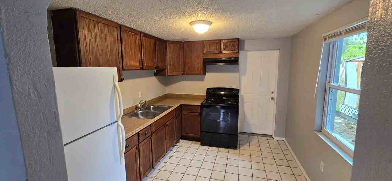 716B 60th Avenue Ter W #716B - Photo 4 of 12